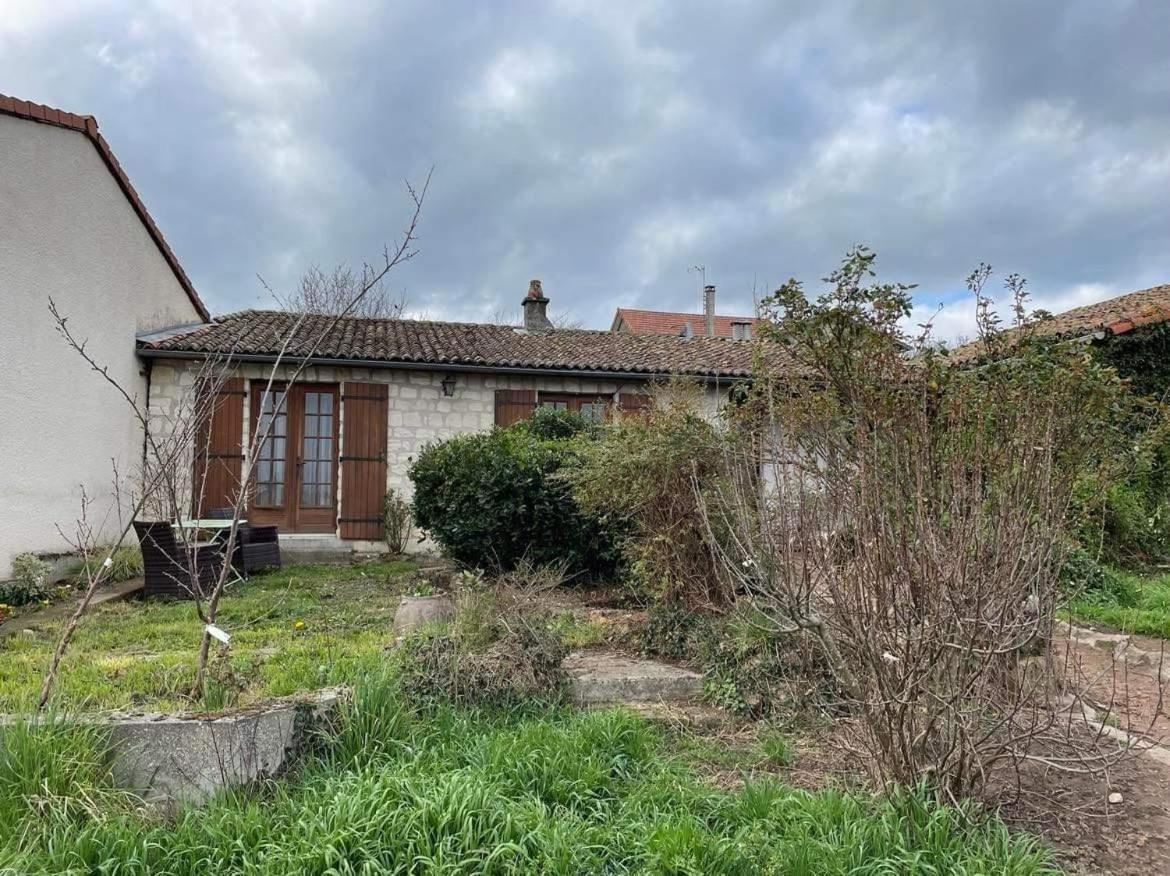 May'S Cottage Availles-Limouzine Kültér fotó
